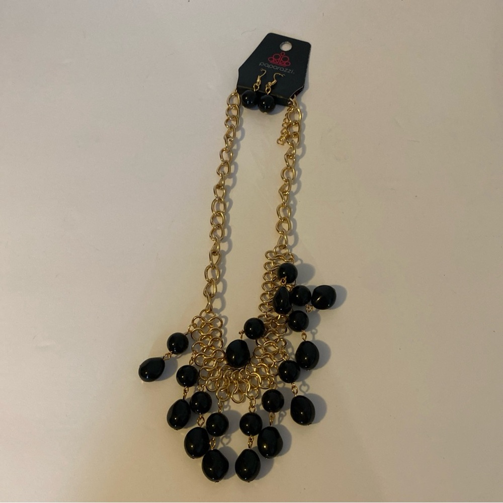 Paparazzi 5th Avenue Fleek Necklace & Earrings Set NEW
